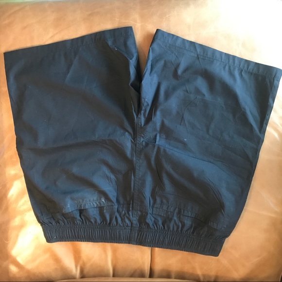 BRAND NEW Peace Collective unisex cotton sweat short HOME IS TORONTO - Picture 3 of 5